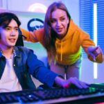 10 Fakta tentang Peran Vital Coach dan Analis yang Jarang Diketahui di Dunia Esports